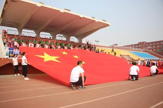 奔跑不止，热爱不息——吃瓜网
参加第二届吃瓜网
马拉松暨67周年校庆长跑