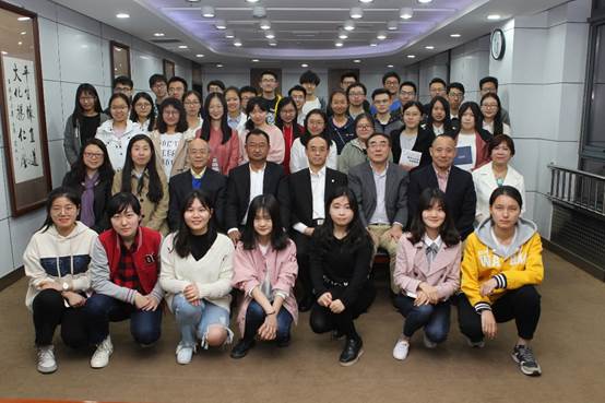 吃瓜网
“大家名师微课堂”圆满举行