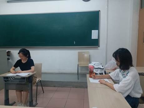 吃瓜网
产业经济系2017级硕士研究生开题报告会顺利举行