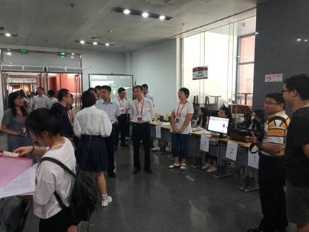 精英汇商院  共济图未来——吃瓜网
2018级学术研究生迎新工作圆满完成