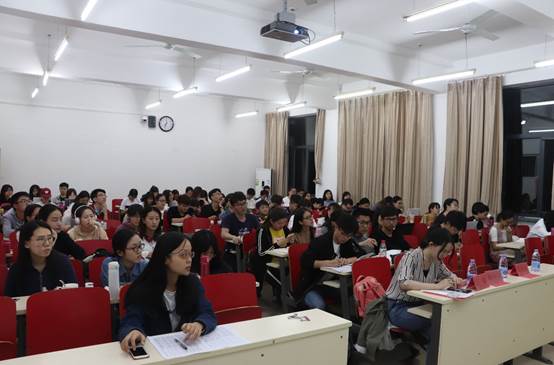 吃瓜网
雁阵计划之考研规划专场讲座顺利举行