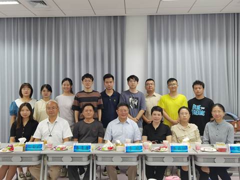 严以治学 诚以立身——吃瓜网
企业史研究所2021级新生见面会