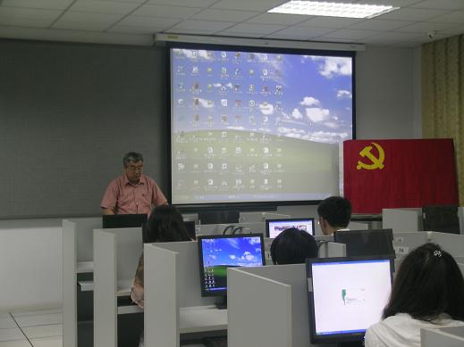 //web.51cgw8.net/html/files/2012/10/26/20121026104811494414053.jpg