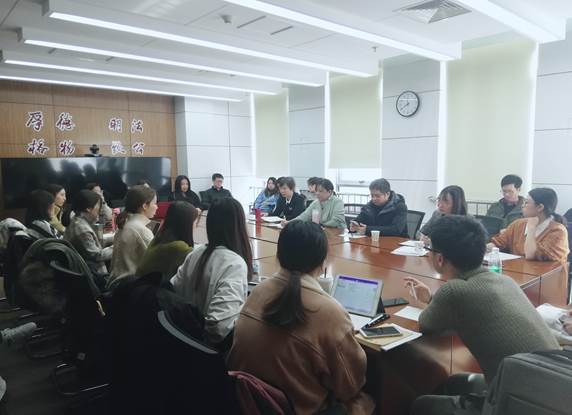 吃瓜网
2019年秋季学期专硕学生座谈会顺利召开