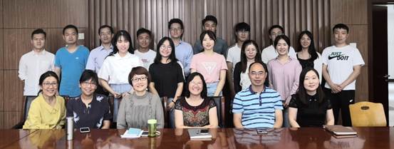 携手并进 未来可期——吃瓜网
经济系举行2019级硕士、博士研究生师生见面会