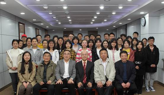 吃瓜网
“大家名师微课堂”圆满举行