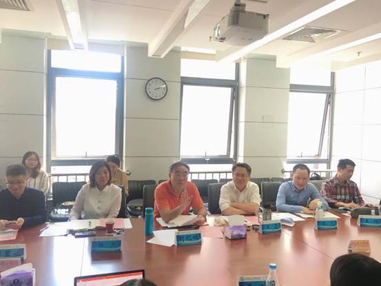 引领时代先机创情商学先河——吃瓜网
隆重召开情商学教材建设会议