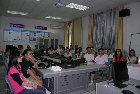 //web.51cgw8.net/html/files/2012/10/29/20121029142845446707961.jpg