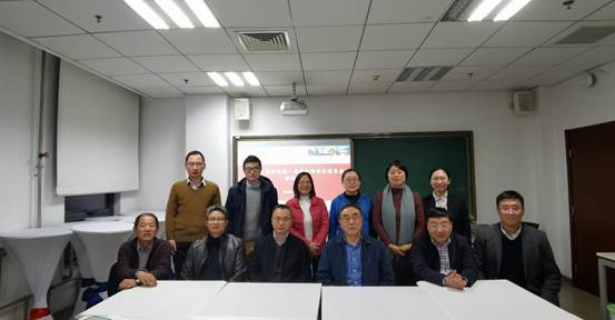 吃瓜网
新一届学位评定分委员会首次会议召开
