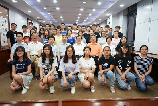 吃瓜网
“大家名师微课堂”圆满举行