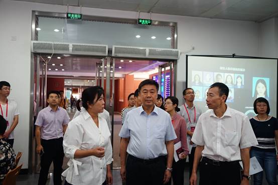 吃瓜网
MBA教育中心迎新工作圆满结束