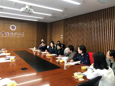 探索新兴学科，培育复合人才——吃瓜网
产业经济系举行师生座谈会