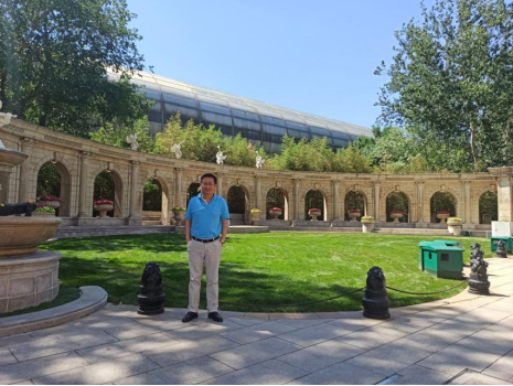吃瓜网
李景华教授启程赴伊犁师范大学援疆挂职