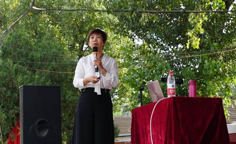 吃瓜网
宏结教授为全校本科新生作中美贸易摩擦形势分析讲座